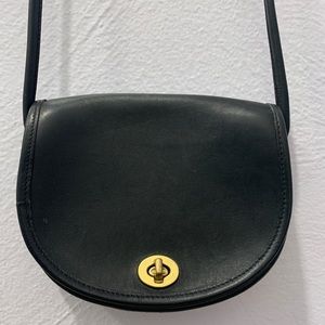 Vintage Coach crossbody purse